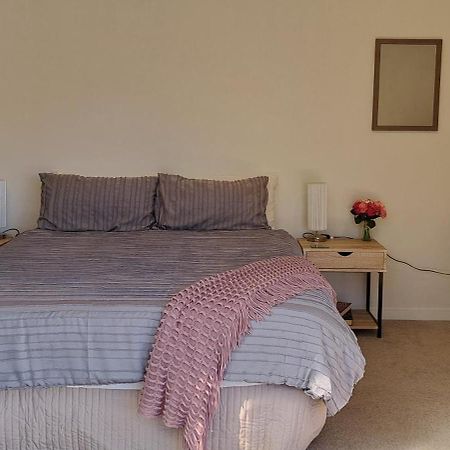 15 On Wards Bed & Breakfast Грейтаун Екстериор снимка